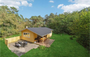 3 Bedroom Awesome Home In Aakirkeby